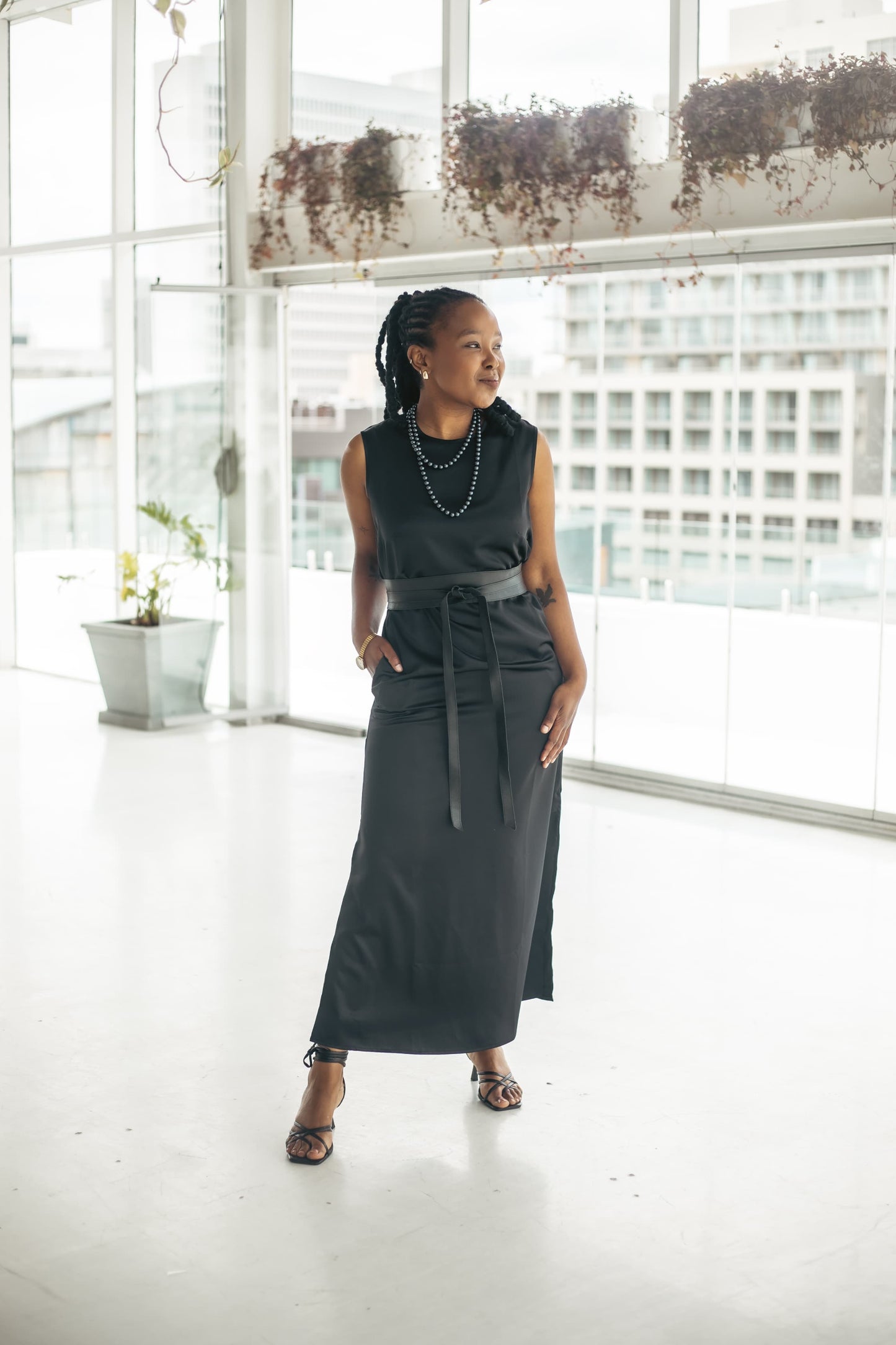 THE NIA DRESS - BLACK